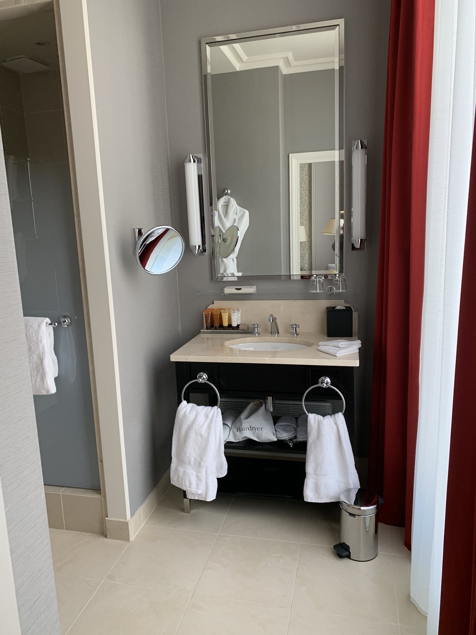 Opera View room photo 5